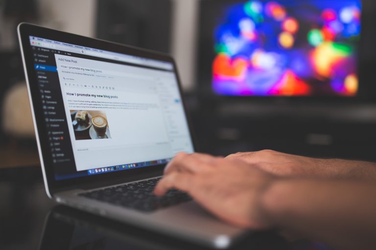 Flat Design for Your WordPress Site: What Is It + 4 WordPress Flat Design Themes